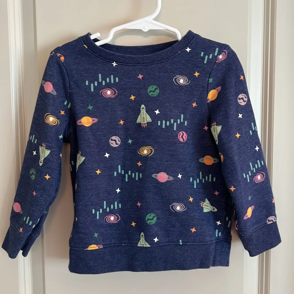 LOT! 3T Sweater and Sweatshirts!